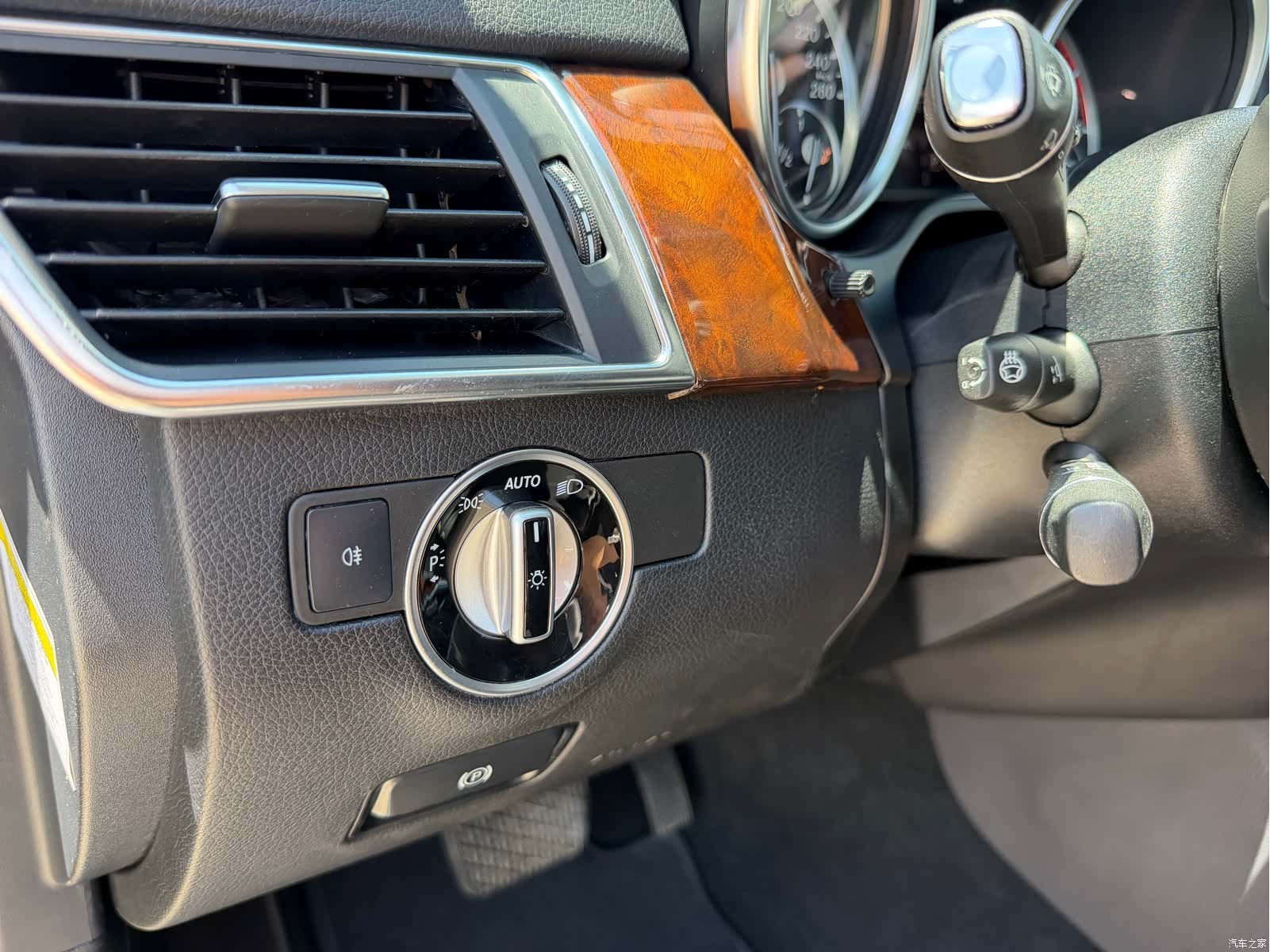 Mercedes-Benz GL-Class, 2014 13