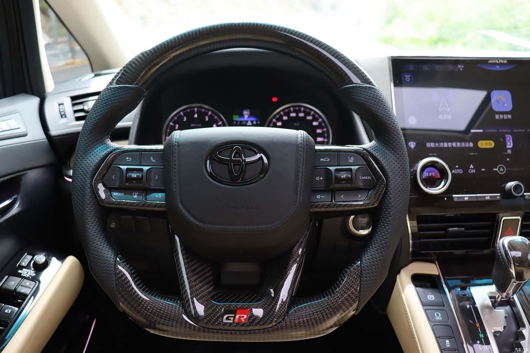 Toyota Alphard, 2017 20