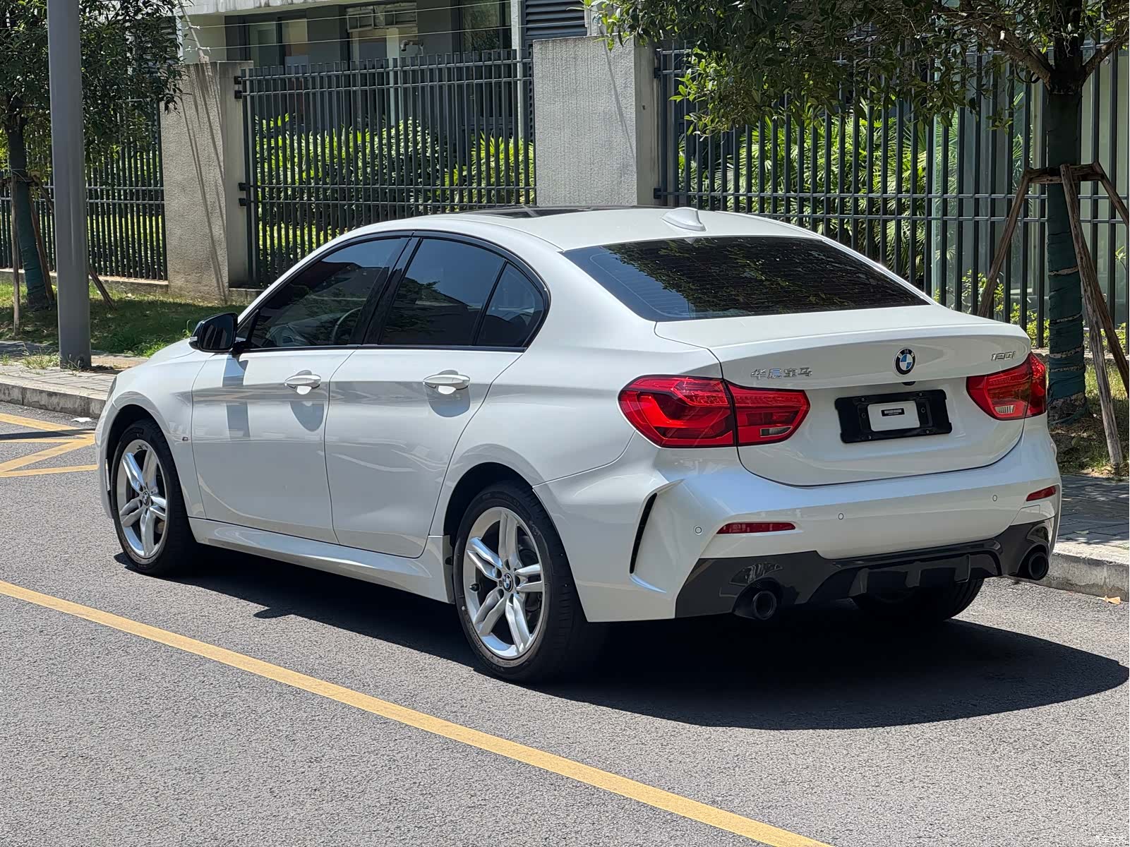 BMW 1 Series, 2021 9