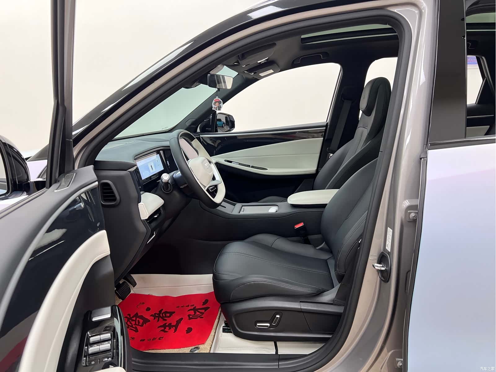 Geely Galaxy L7, 2024 15