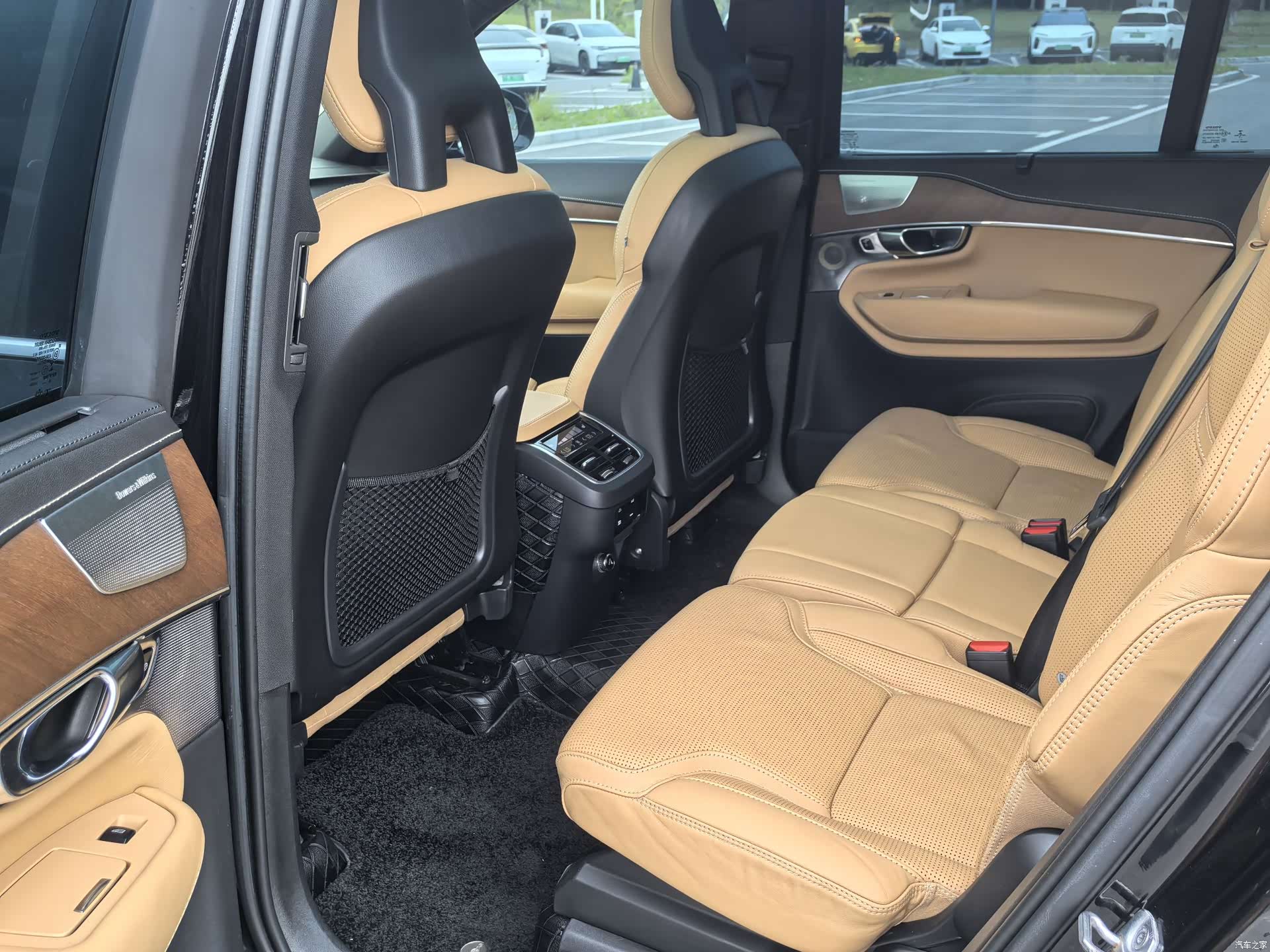 Volvo XC90, 2017 11