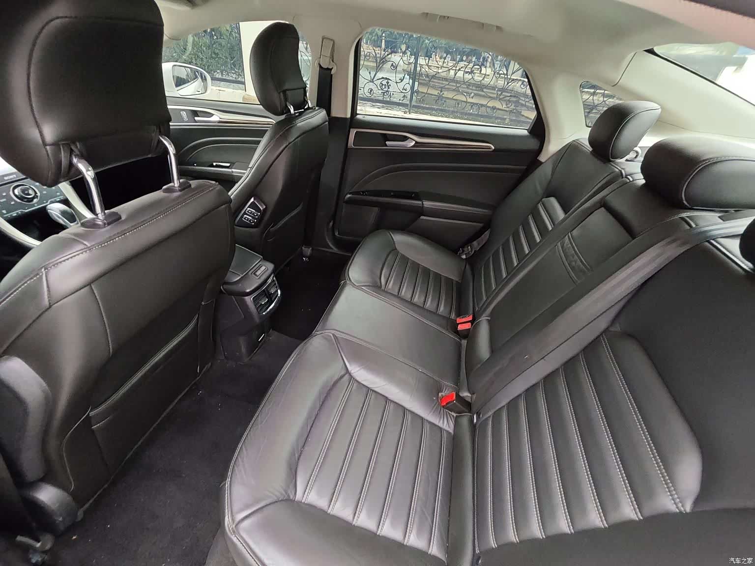 Ford Mondeo, 2014 10