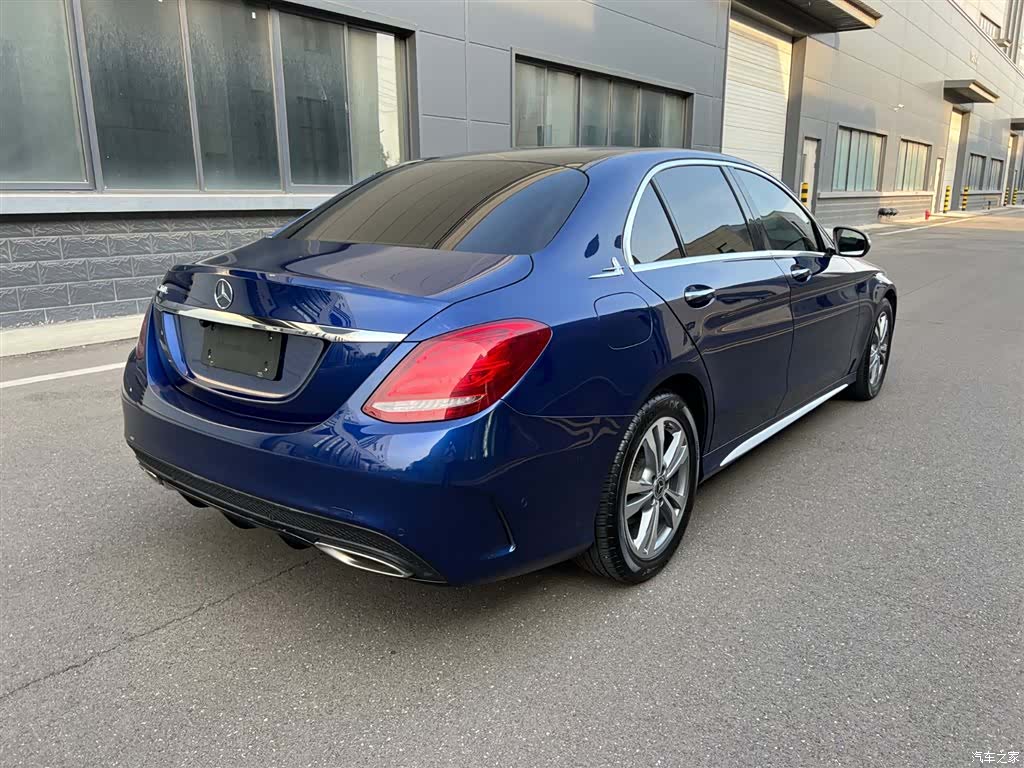 Mercedes-Benz C-Class, 2018 4