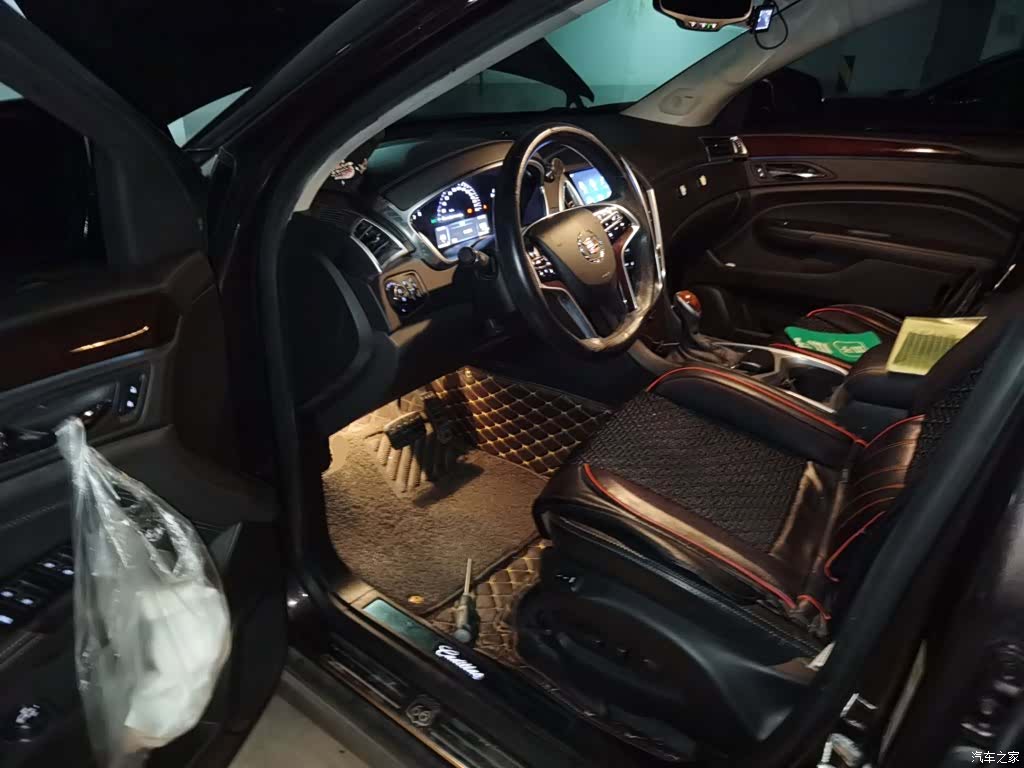 Cadillac SRX, 2016 13