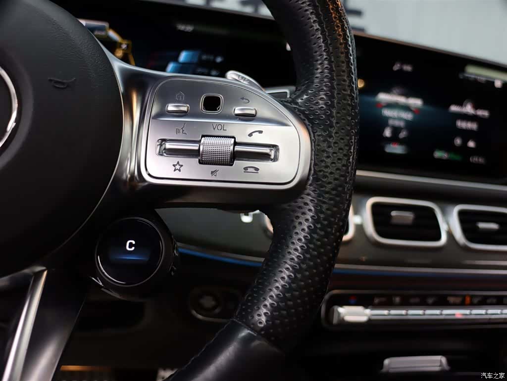 Mercedes-Benz GLE, 2022 13