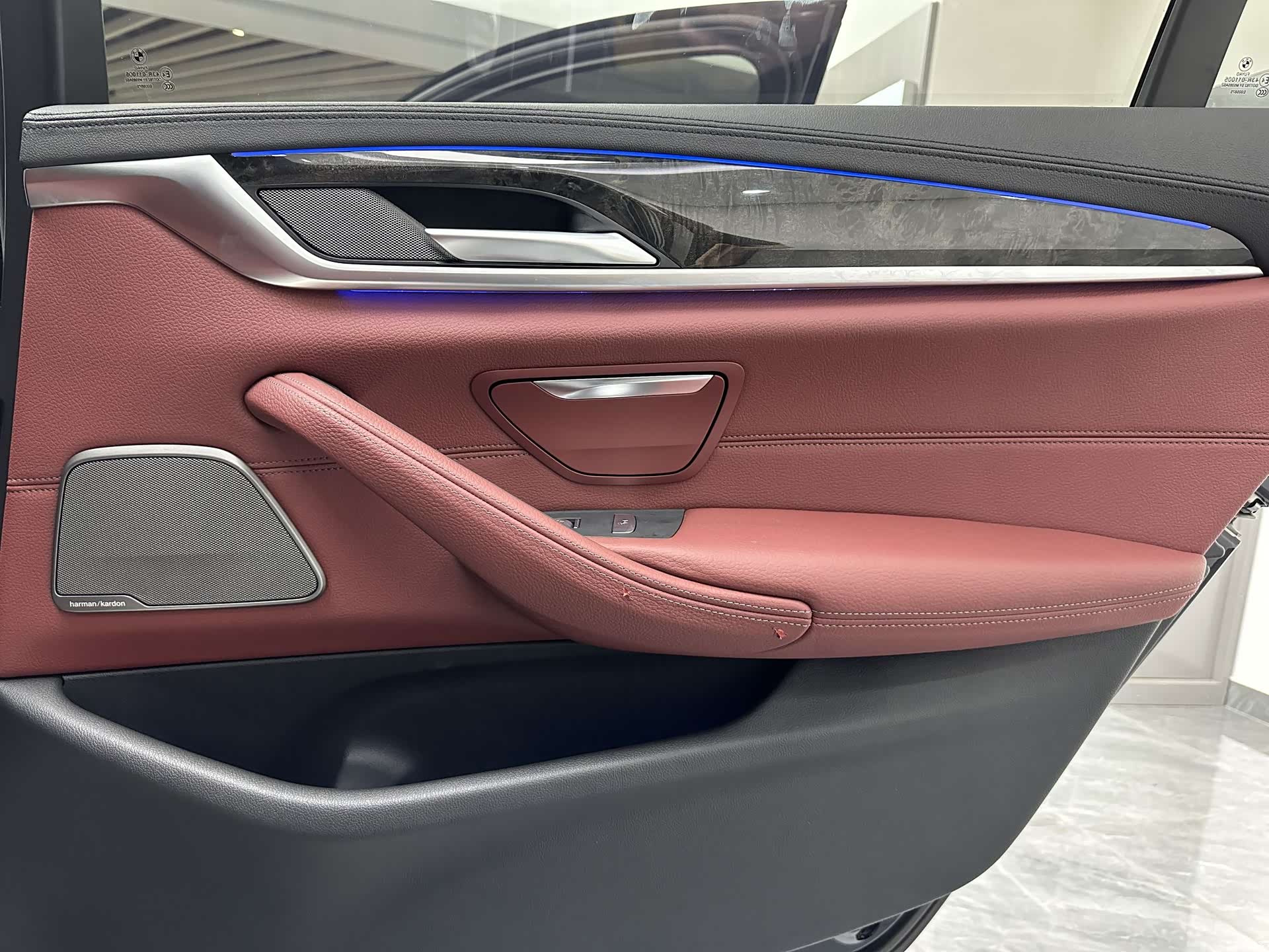 BMW 5 Series, 2018 25