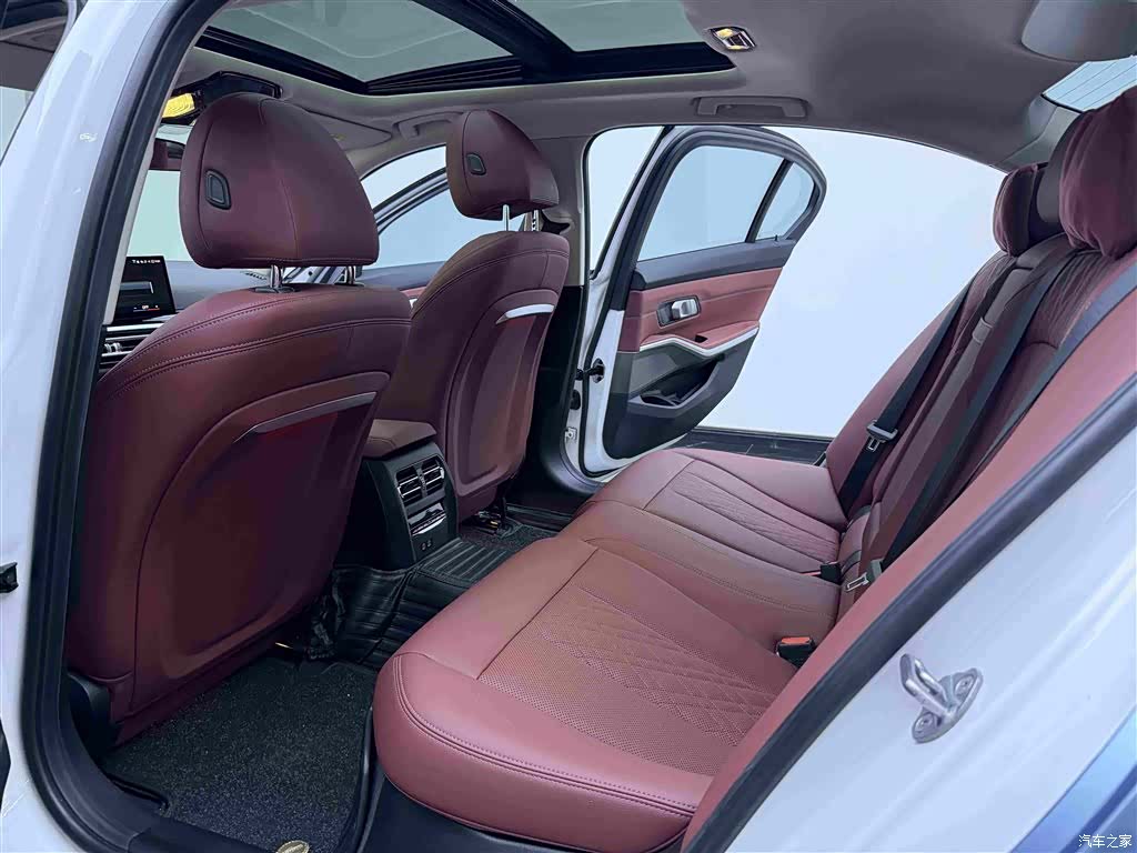 BMW i3, 2024 10