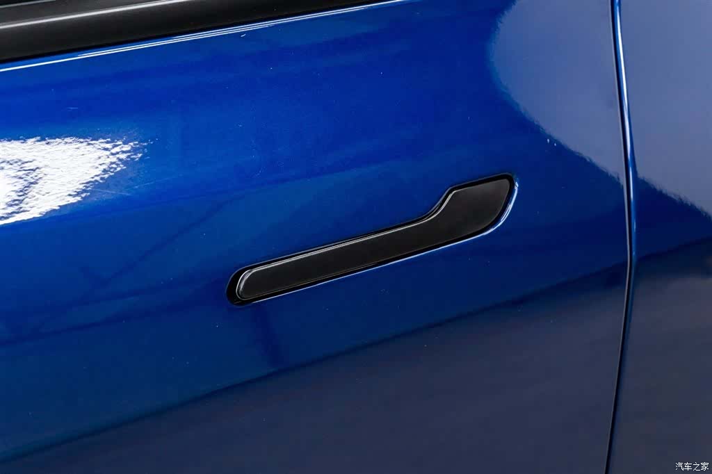 Tesla Model Y, 2022 15