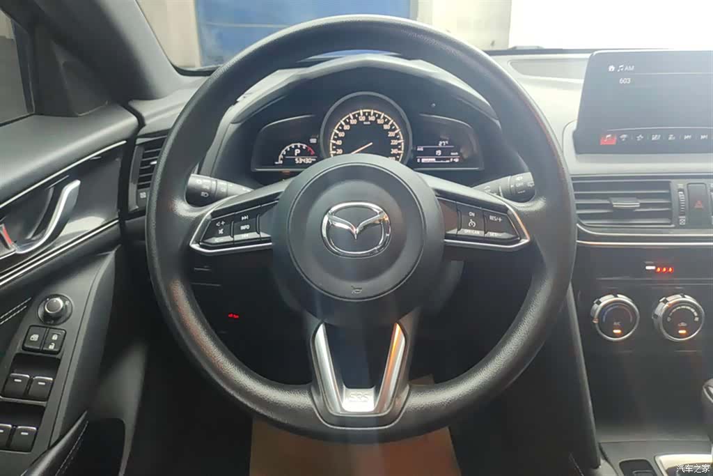Mazda CX-4, 2021 15
