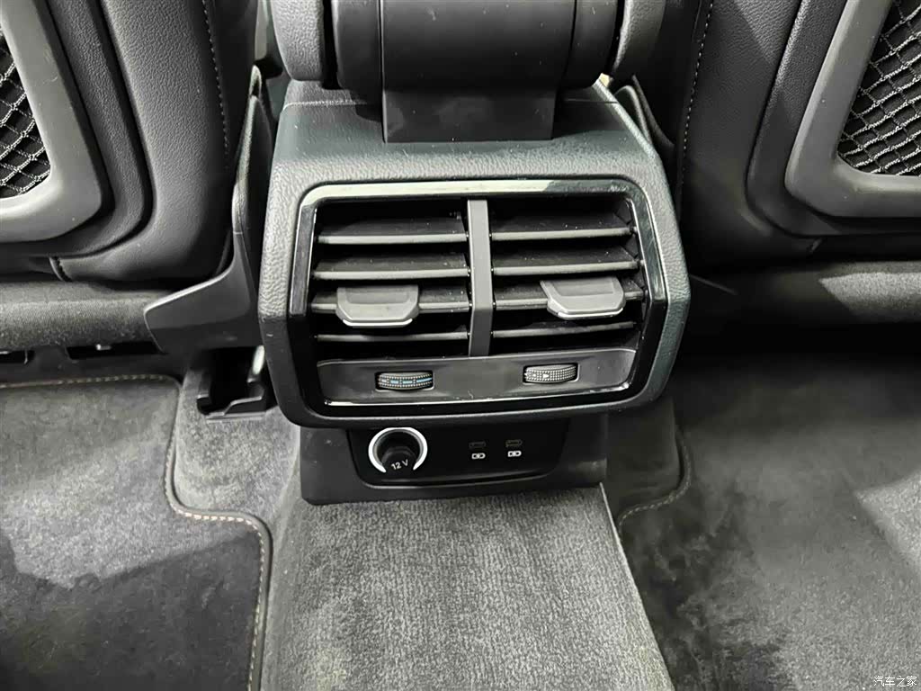 Audi Q3, 2022 15