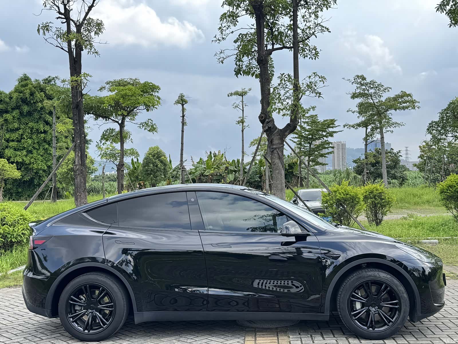 Tesla Model Y, 2023 8
