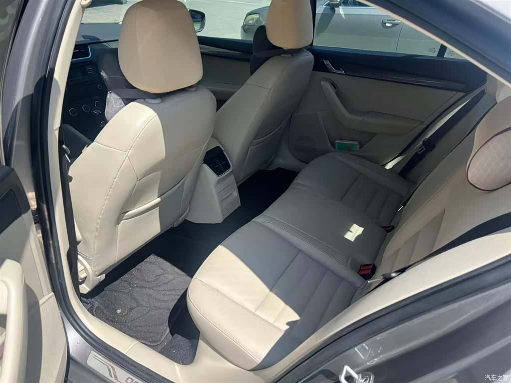 Skoda Octavia, 2014 4