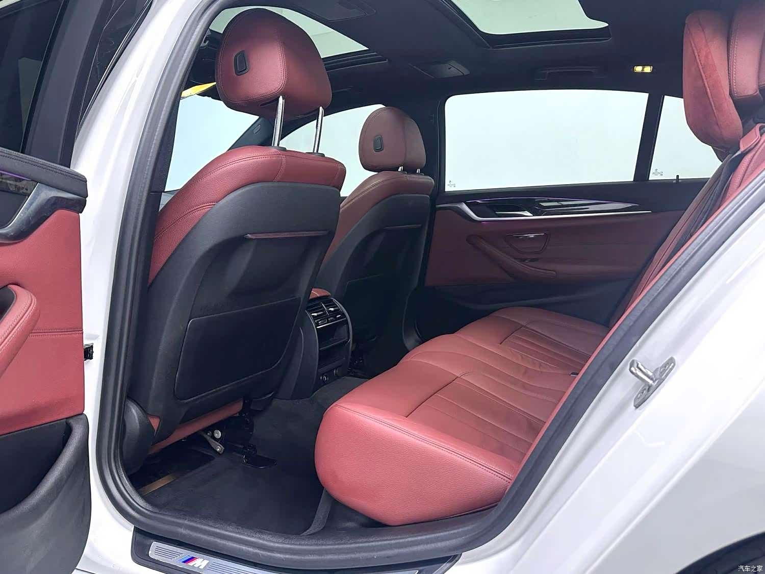 BMW 5 Series, 2019 10