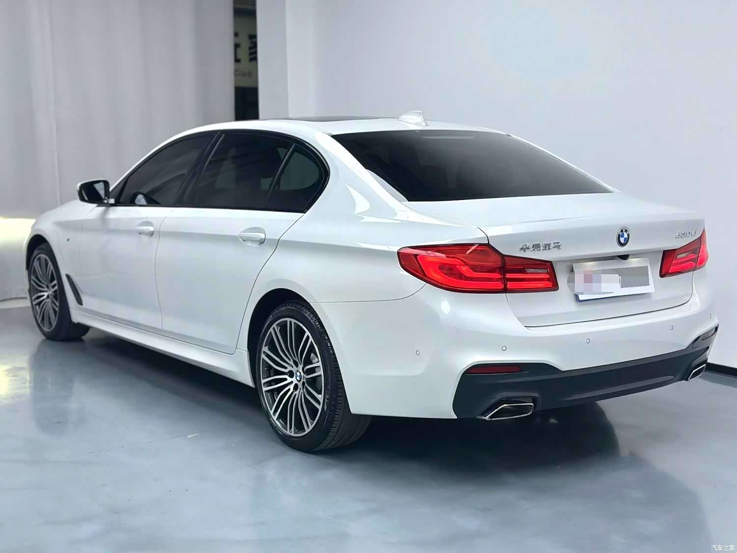 BMW 5 Series, 2019 11