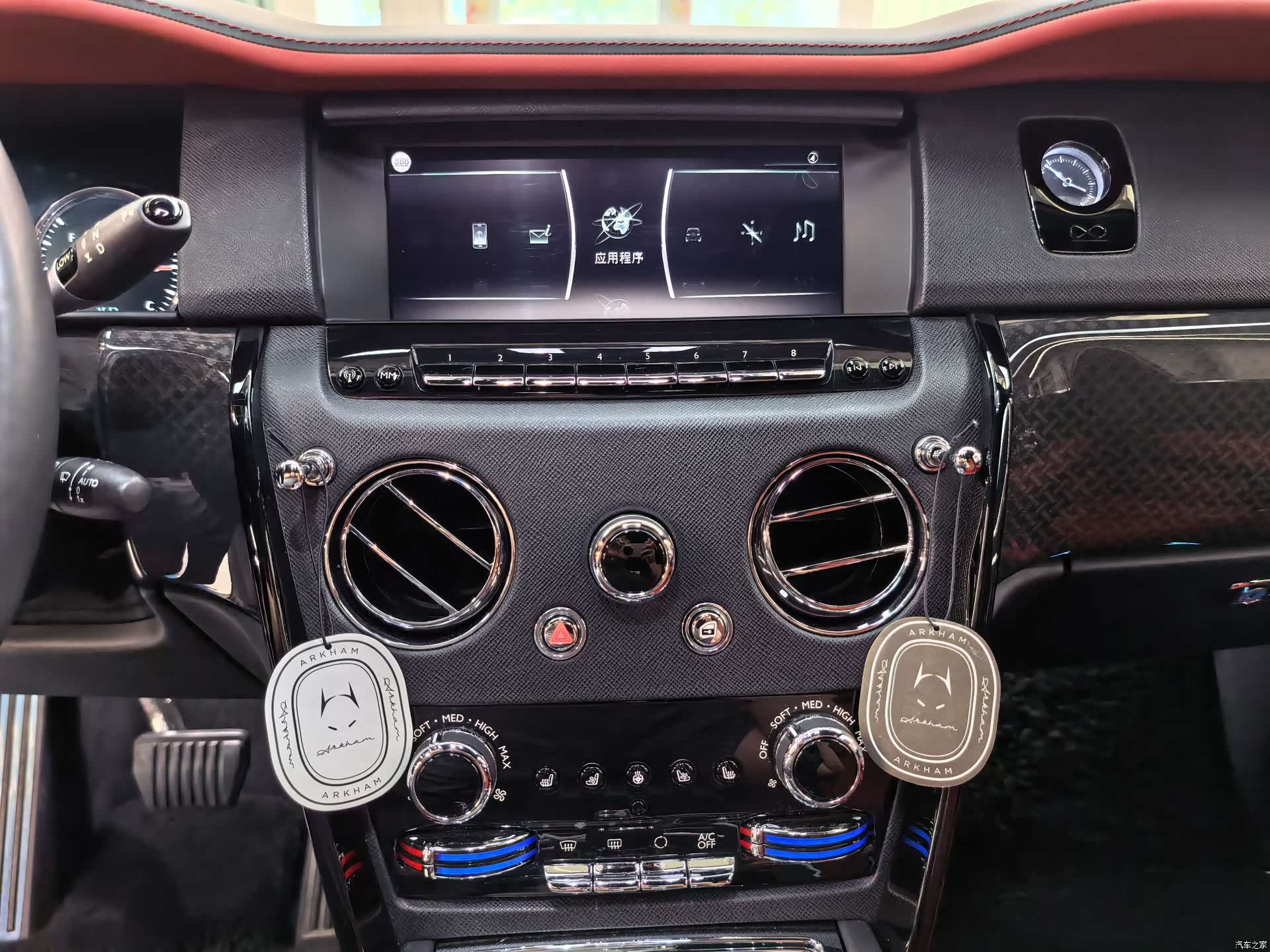 Rolls-Royce Cullinan, 2021 14