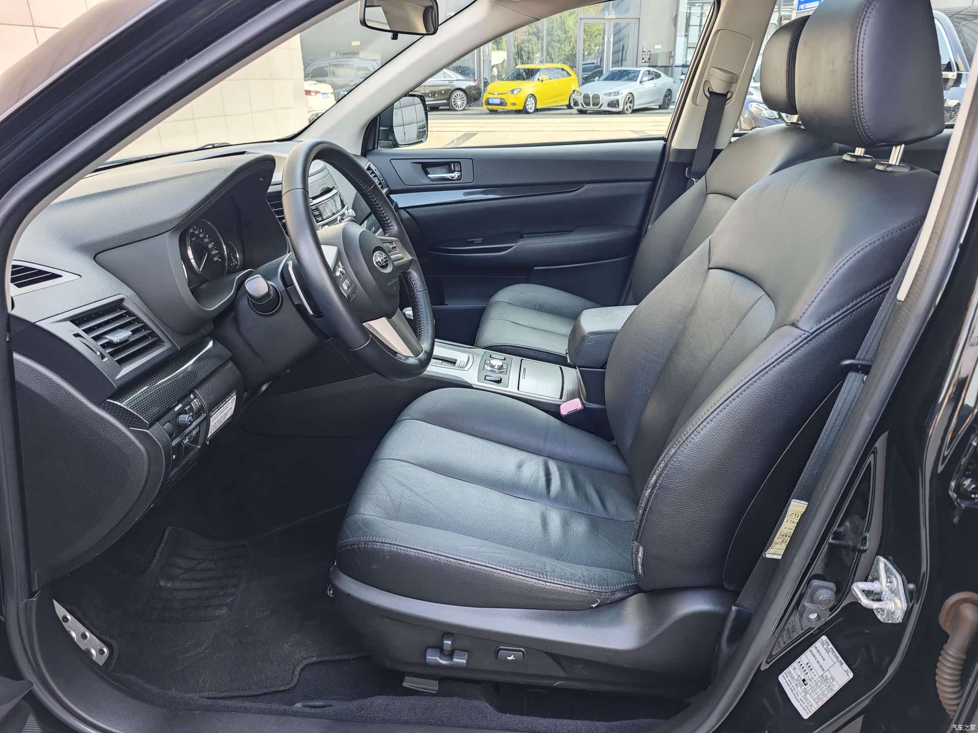 Subaru Legacy, 2011 4
