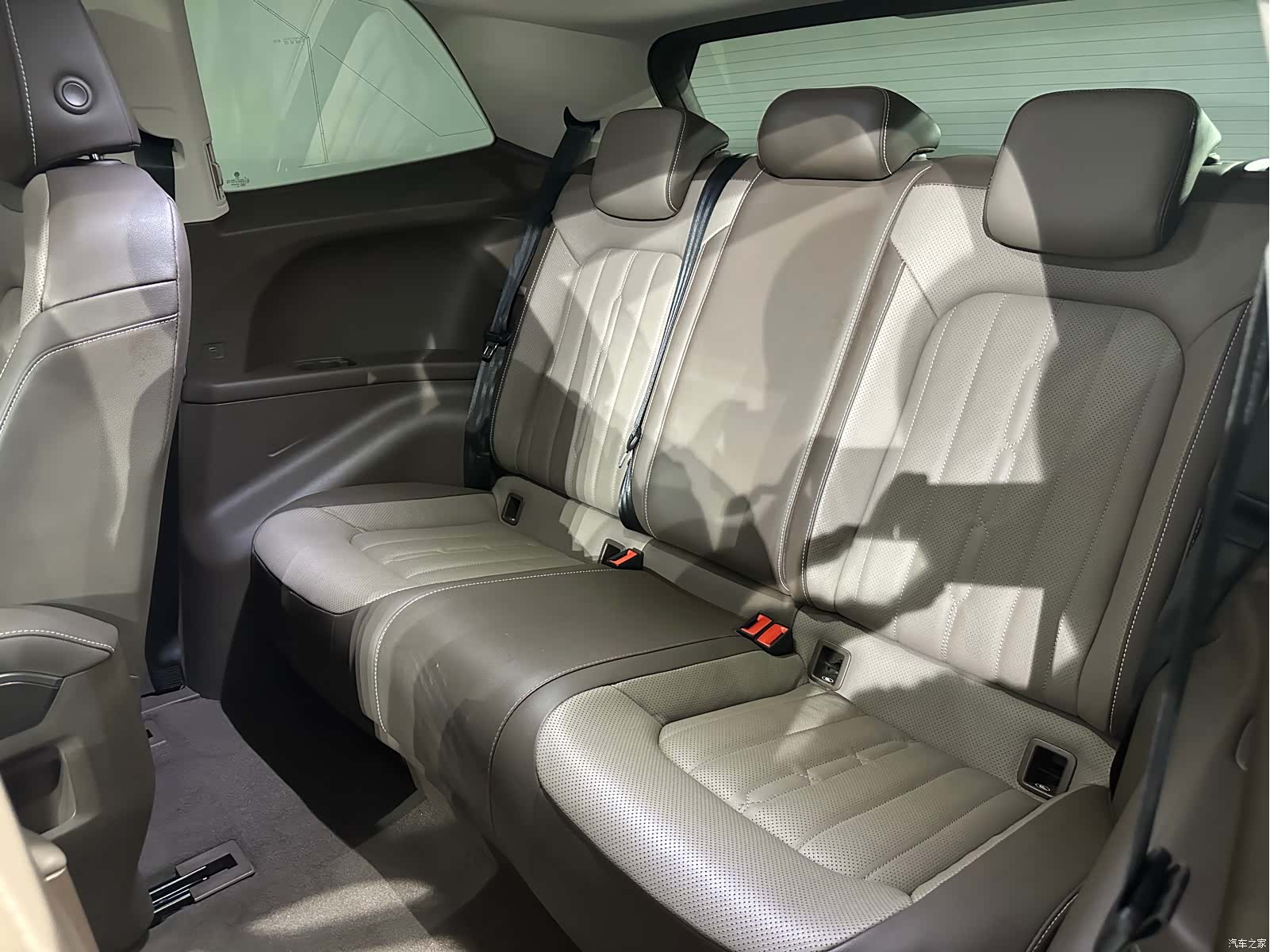 Volkswagen Viloran, 2022 11