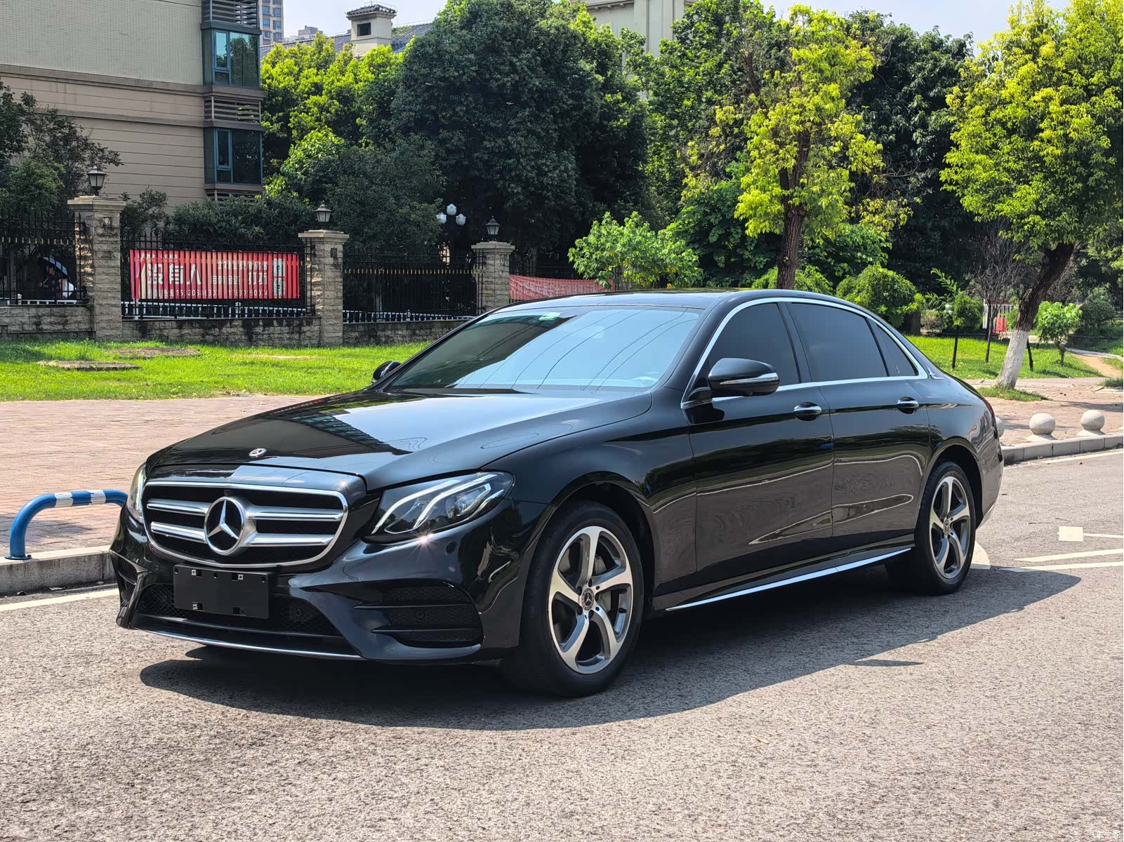 Mercedes-Benz E-Class, 2018 1