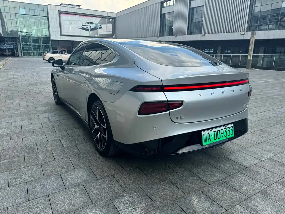 XPENG P7