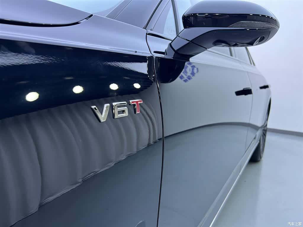 Hongqi H9, 2025 28