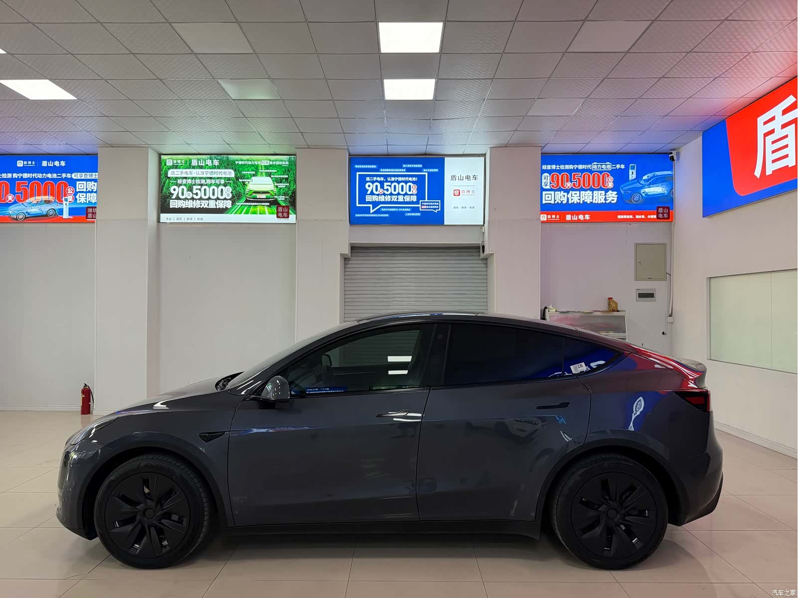 Tesla Model Y, 2023 3