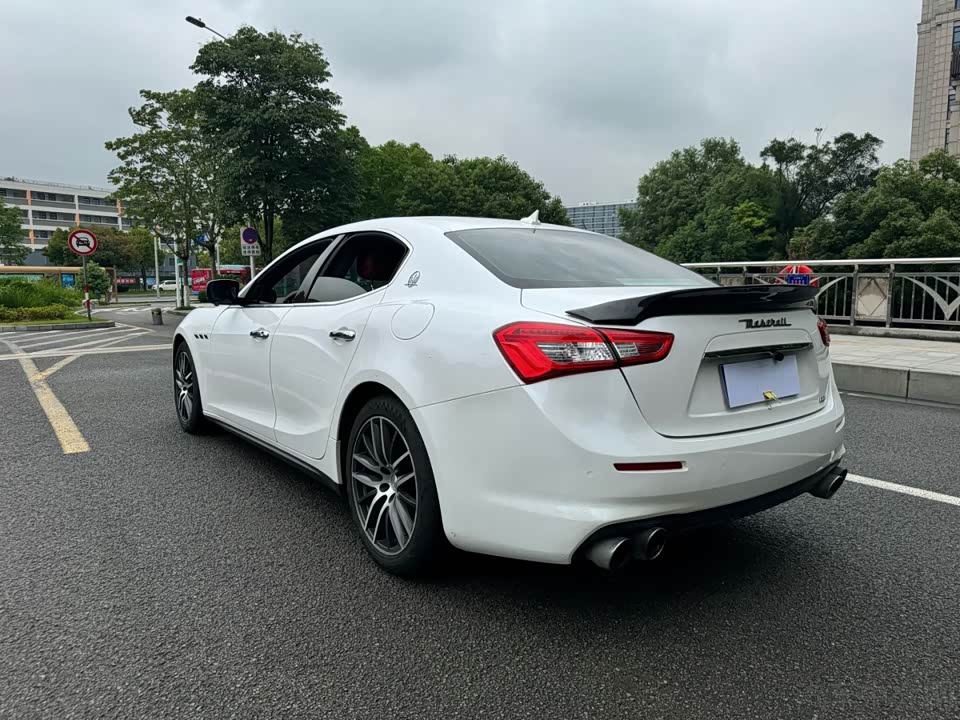 Maserati Ghibli