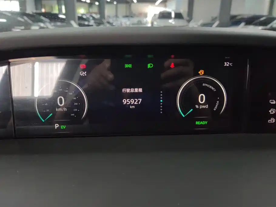 Changan UNI-K Smart iDD