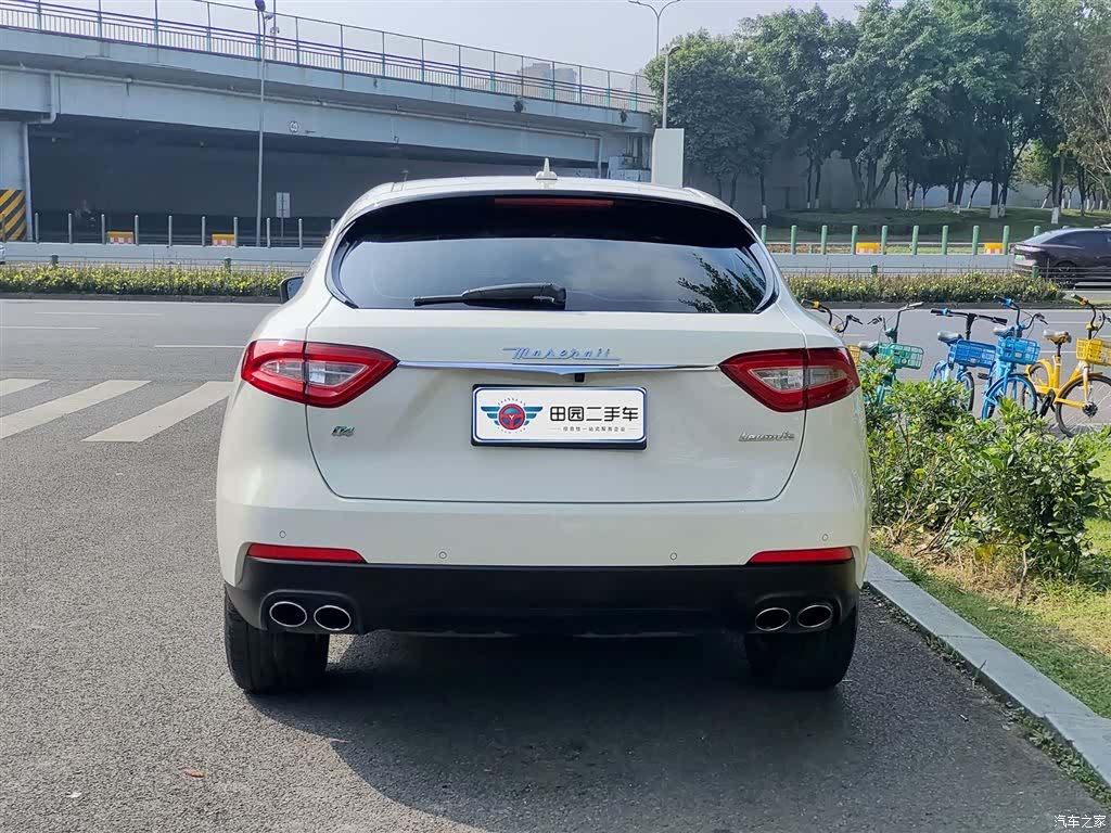Maserati Levante, 2018 все фото