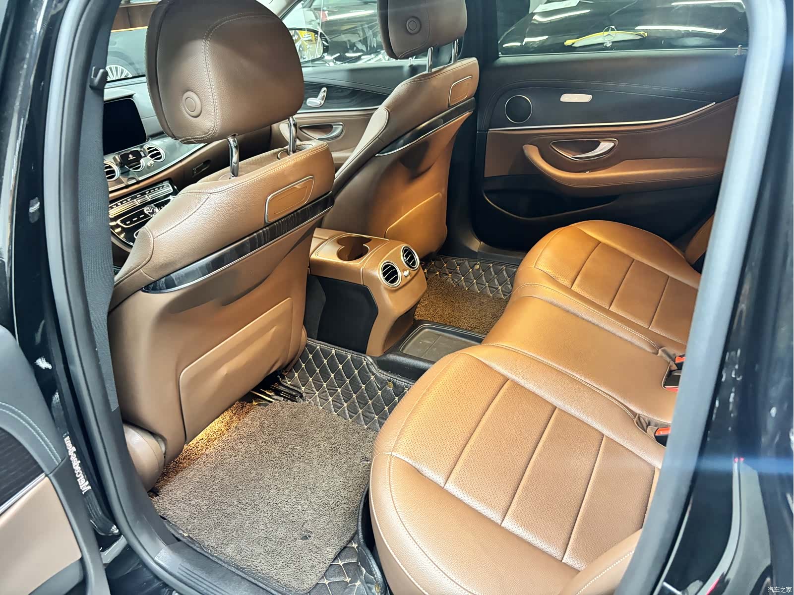 Mercedes-Benz E-Class, 2017 10