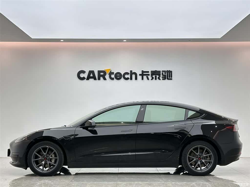 Tesla Model 3, 2022 2