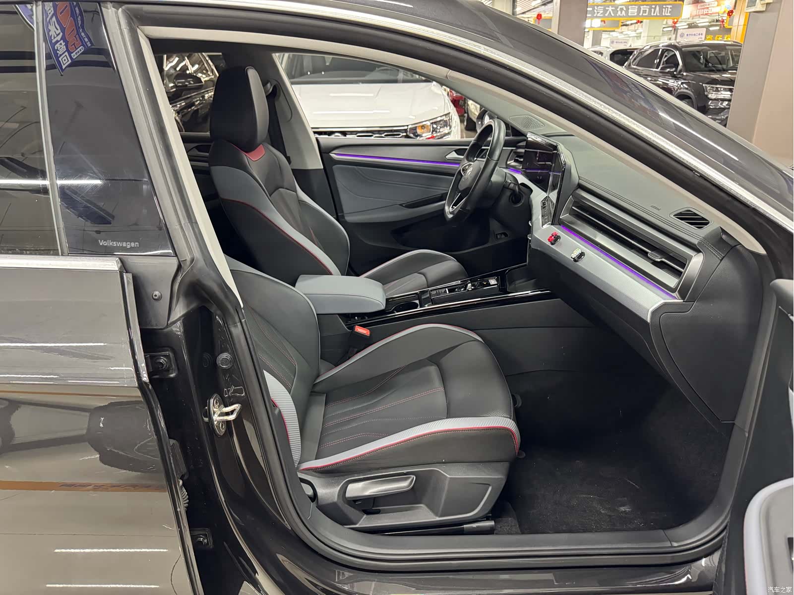 Volkswagen Lamando, 2022 14