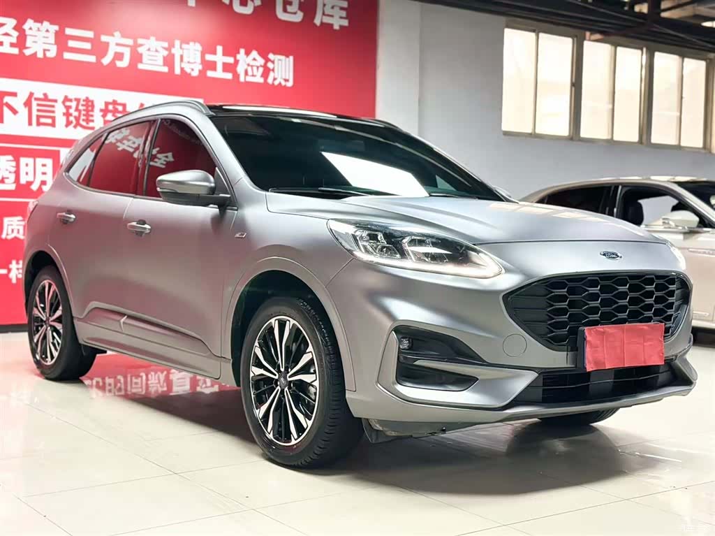 Ford Escape, 2022 3