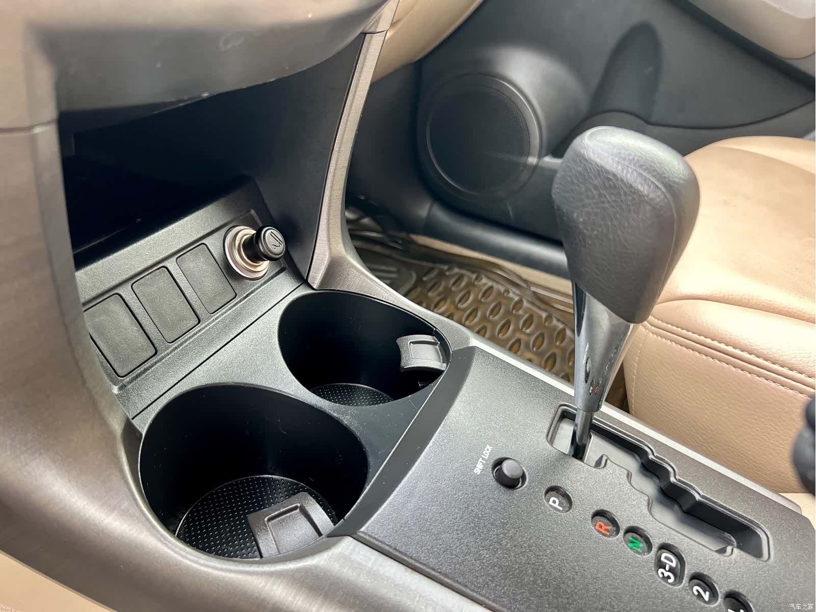Toyota RAV4, 2012 14