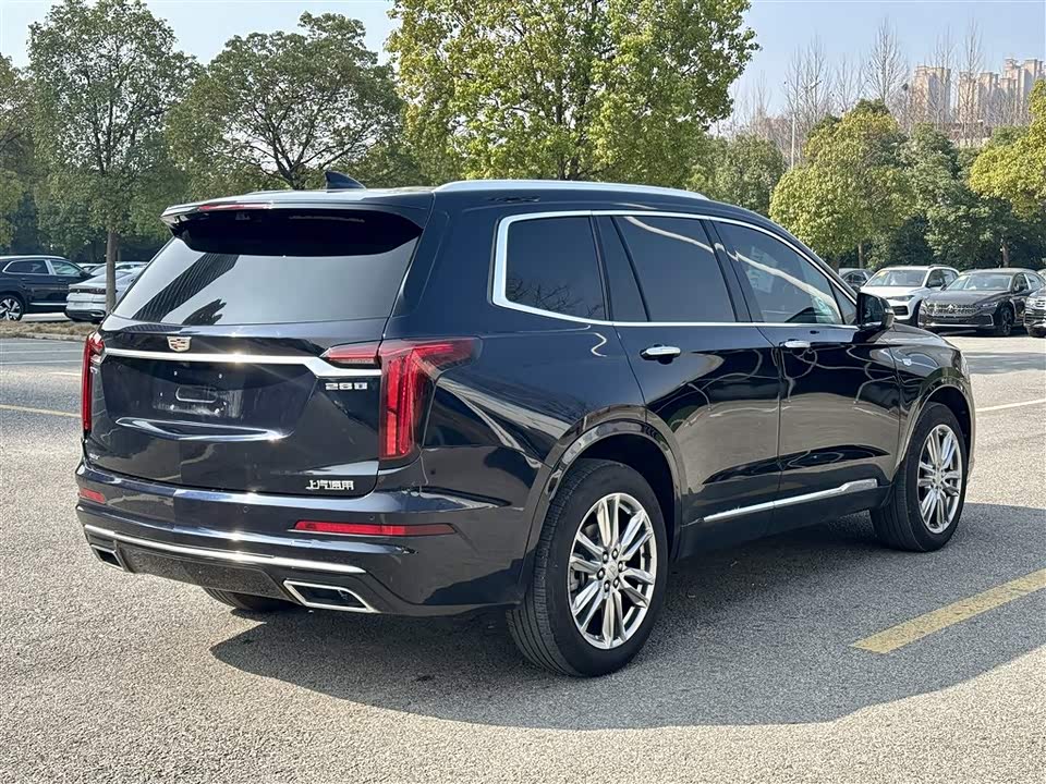 Cadillac XT6