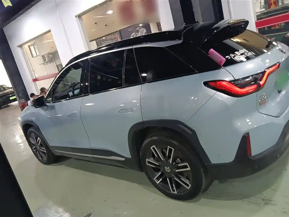 NIO EC6