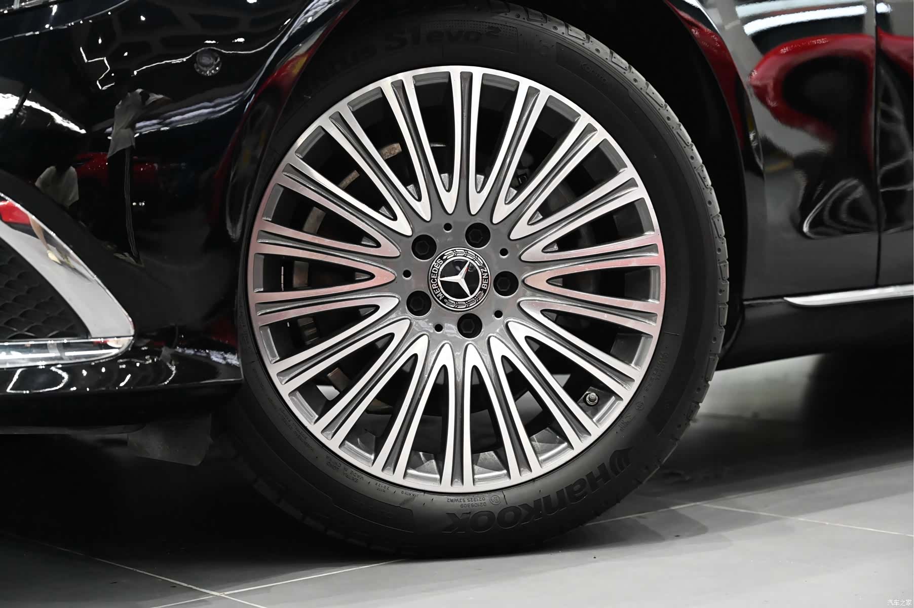Mercedes-Benz E-Class, 2022 18