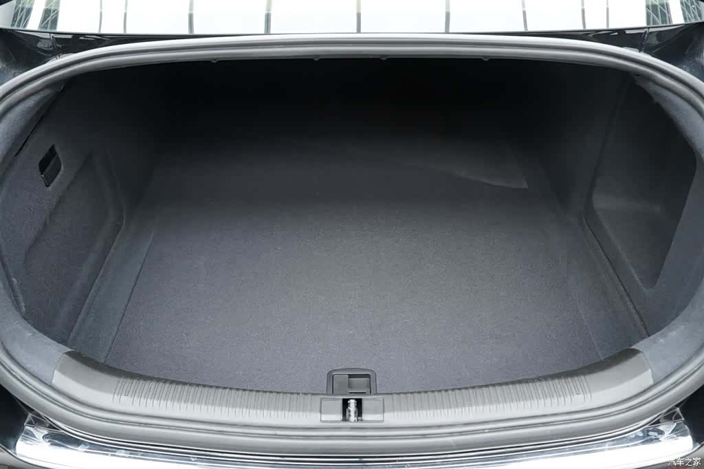 Audi A6L, 2009 29
