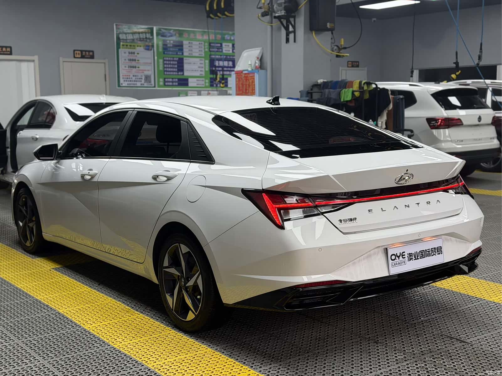 Hyundai Elantra, 2022 4