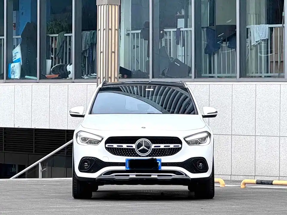 Mercedes-Benz GLA