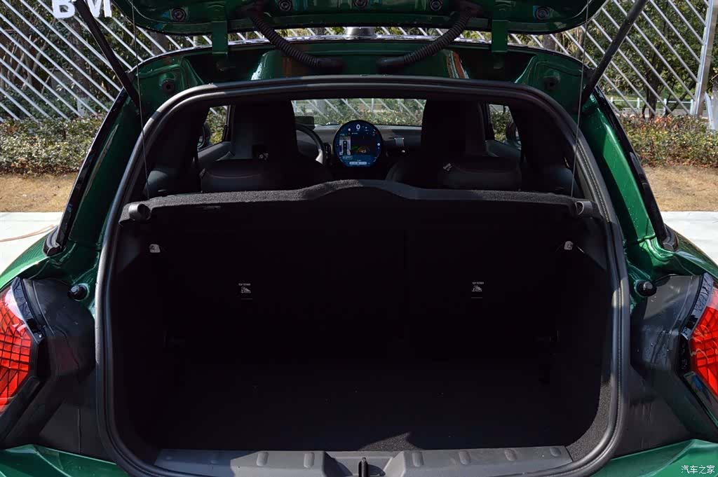 Mini Cooper, 1900 13