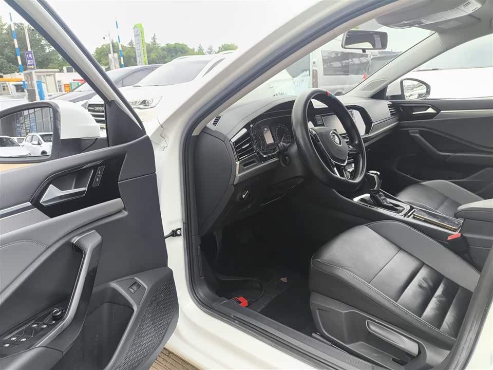 Volkswagen Sagitar Volkswagen Sagitar