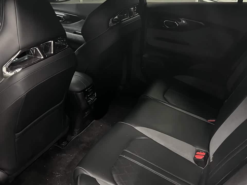 Trumpchi Shadow Leopard