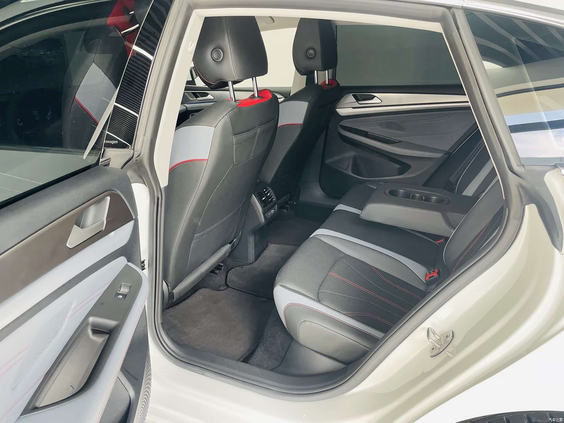 Volkswagen Lamando, 2024 9
