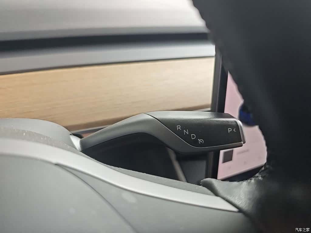Tesla Model 3, 2020 14