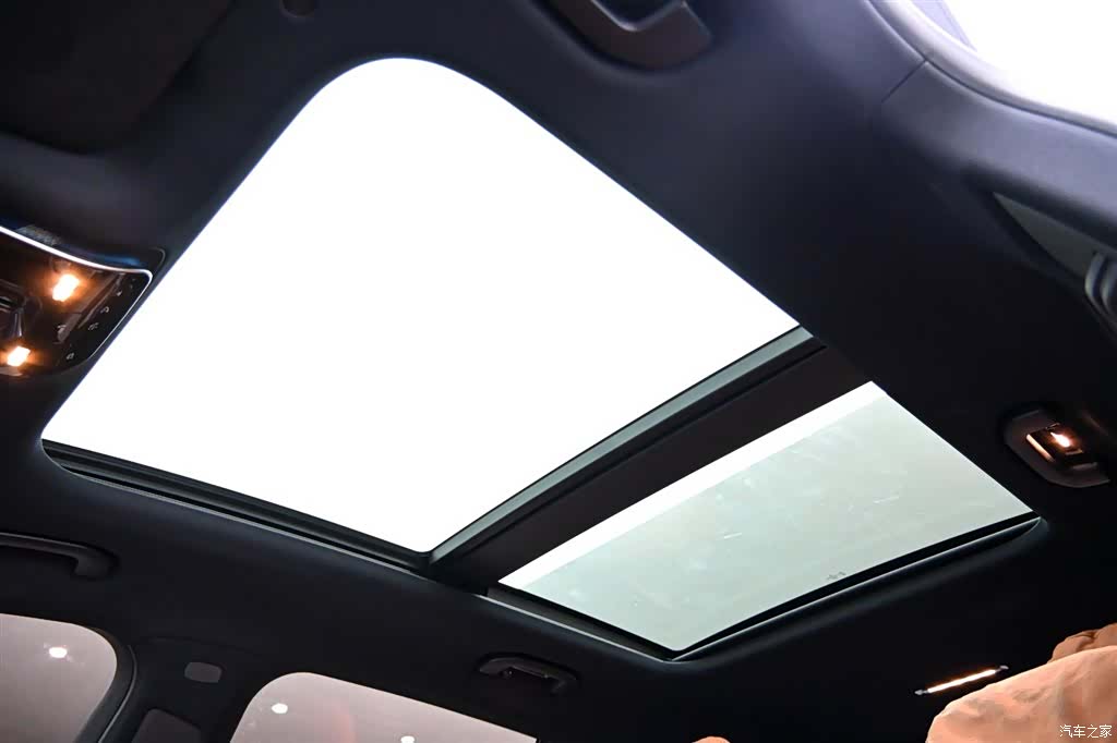 Mercedes-Benz GLC, 2023 33