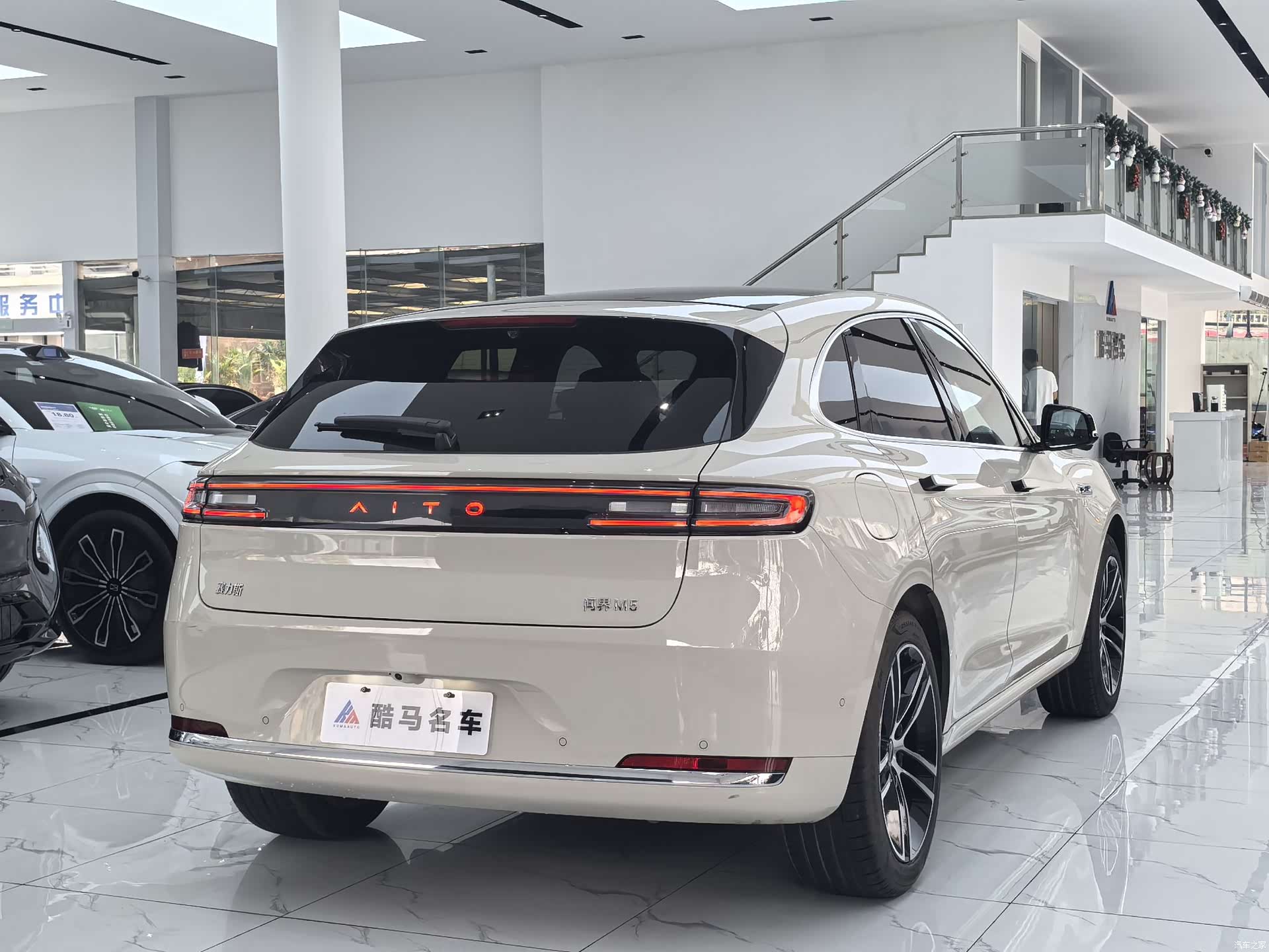 AITO M5, 2025 12