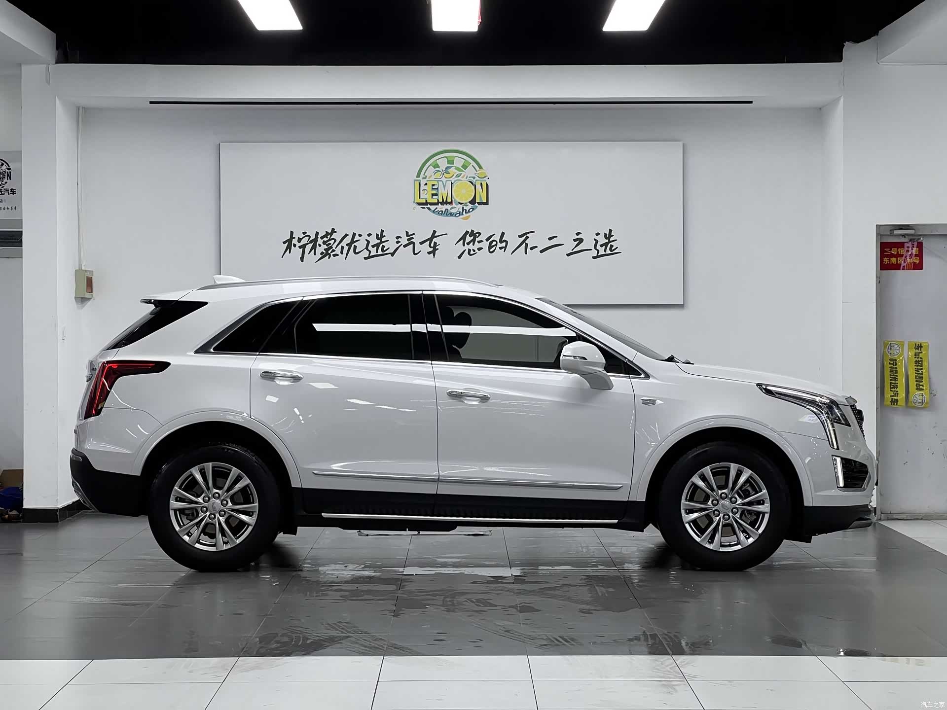 Cadillac XT5, 2022 все фото