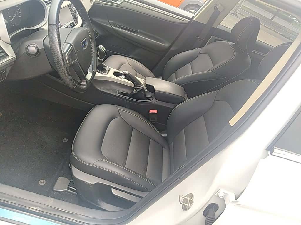 Geely Emgrand, 2017 15