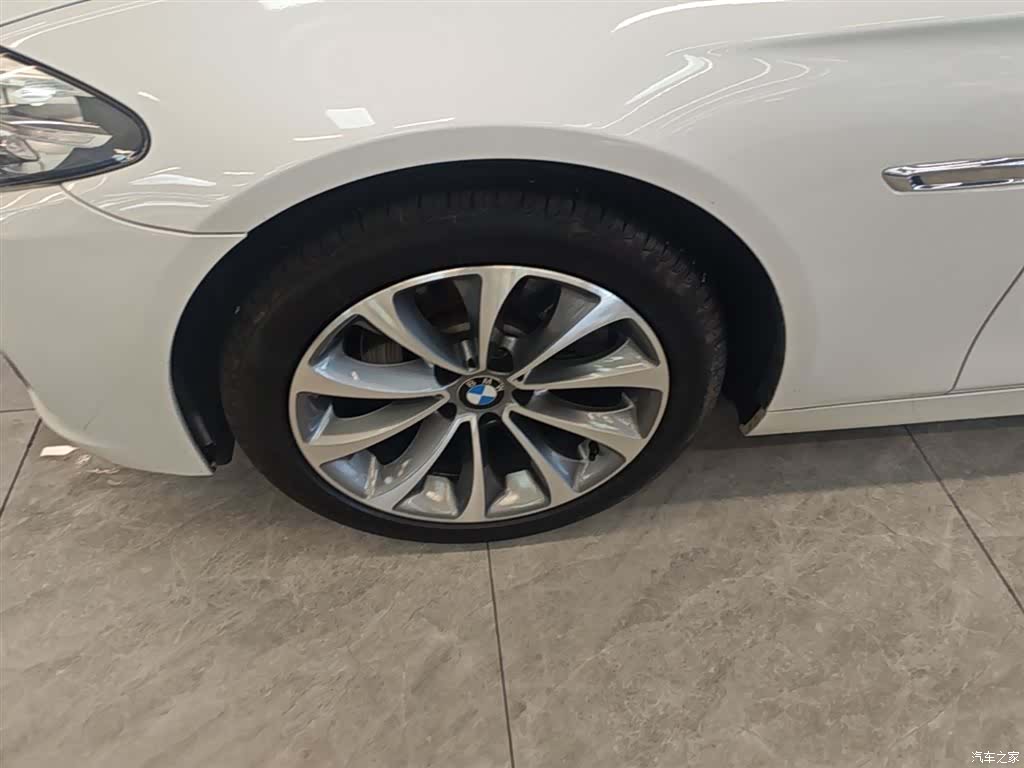 BMW 5 Series, 2017 23