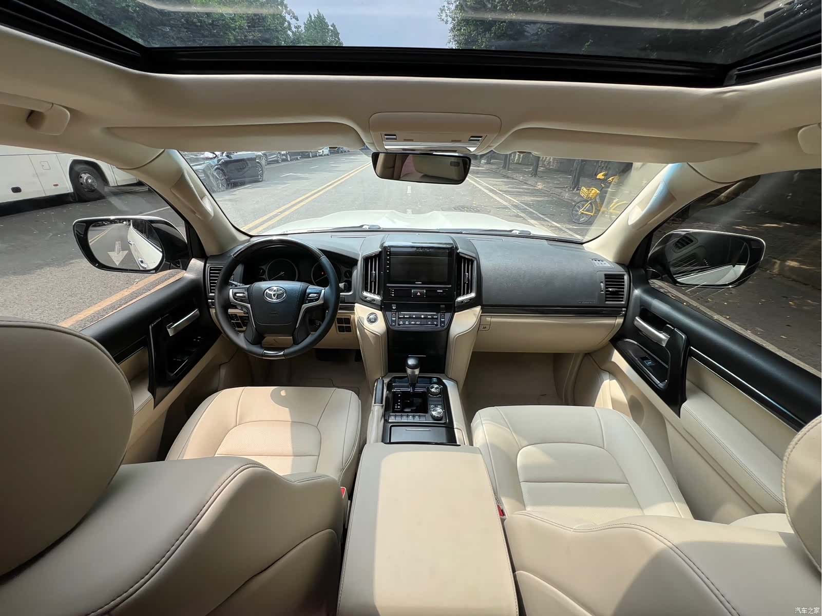 Toyota Land Cruiser, 2020 12